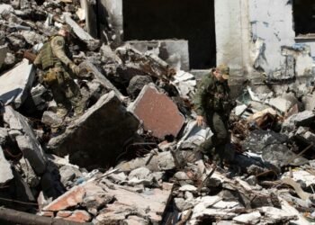 Zelenski: ataque ruso a apartamentos de Chasiv Yar causó más de 15 muertos