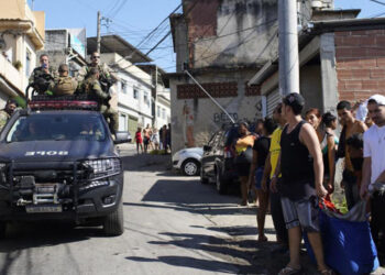 Operativo policial en favela de Río de Janeiro dejó al menos 18 muertos