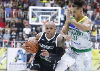 Gladiadores perdió su invicto, después de caer ante Guaiqueríes (+Fotos)