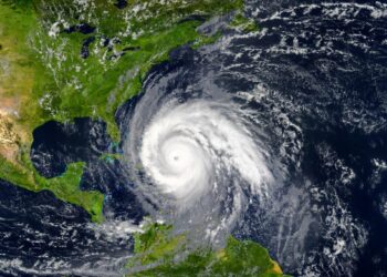 Bonnie toca tierra con fuertes lluvias entre Nicaragua y Costa Rica