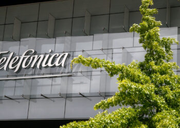 Periodistas y activistas rechazan en carta a Movistar el espionaje y bloqueo de medios