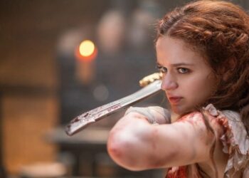 Joey King protagoniza "The Princess", un filme que rompe el molde tradicional de Disney