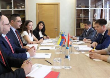 Bielorrusia aspira ampliar líneas de acción educativa en Venezuela