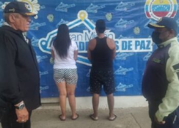 Polisotillo arrestó a tres personas por hurtar en una tienda