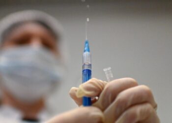 Contagios diarios de Covid-19 en Rusia superan los 20.000 y crecen a nivel de marzo