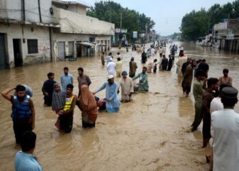 Pakistán y ONU piden 160 millones de dólares para víctimas de inundaciones (+Fotos)