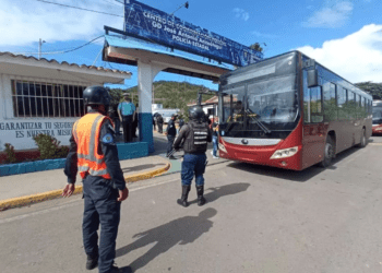 Trasladaron 149 privados de libertad hacia centros penitenciarios de Anzoátegui, Sucre y Miranda