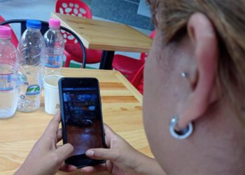 Autoridades detuvieron a tres personas por video donde le dan golpiza a un menor