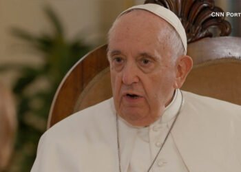 El papa Francisco alerta de que aún existe el riesgo de guerra nuclear