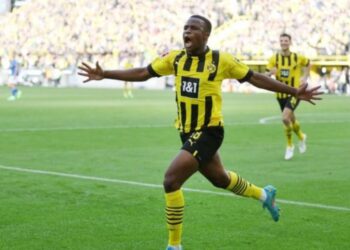 Borussia Dortmund derrotó a Schalke 04 en el derbi de Ruhr