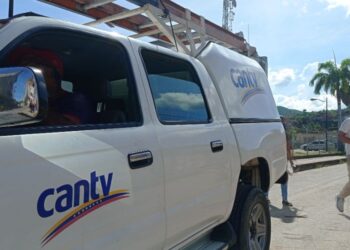 Detuvieron a tres hombres acusados de robo de material estratégico