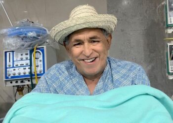 Mientras se recupera, Gualberto Ibarreto cantó en una clínica monaguense (+Video)