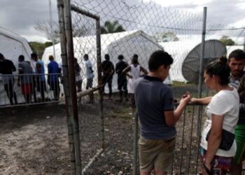 Migrantes venezolanos reciben asistencia médica en Panamá