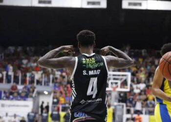 Gladiadores derrotó a Marinos en un partidazo y ganó la serie particular (+Fotos)