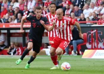 Bayern Múnich empató con Unión Berlín y cedió el liderato