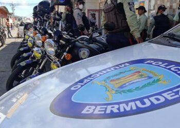 Policía municipal detuvo a dos mujeres acusadas de agredir a menores de edad