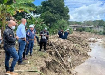 Gobierno confirmó hallazgo de 4 cadáveres en el río Tuy: «Todo indica que vienen de Las Tejerías»