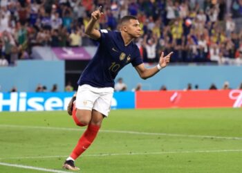 Mbappé lideró la victoria de Francia sobre Dinamarca