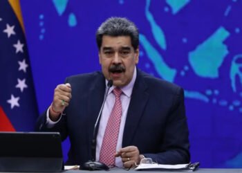 Venezuela tiene cerca de 30.000 millones de dólares bloqueados en el exterior