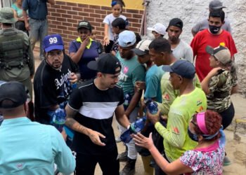 Manuel Conecta se solidariza con afectados por las lluvias en Las Tejerías y Puerto Rico