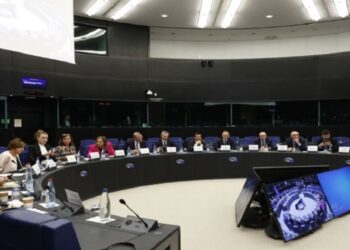 Eurocámara destituyó a la vicepresidenta Eva Kaili por corrupción