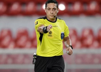 El venezolano Jesús Valenzuela dirigirá el partido Francia-Polonia