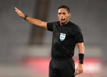 Jesús Valenzuela fue nominado a "Mejor Árbitro del Mundo" del 2022