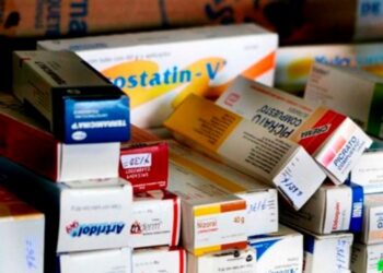 14% de crecimiento hasta octubre: Excesivos tributos fiscales y competencia desleal afectan al mercado farmacéutico