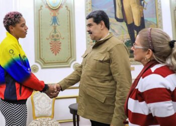 Yulimar Rojas fue recibida en el Palacio de Miraflores por Nicolás Maduro