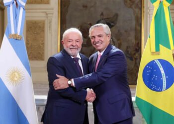 Fernández a Lula: "No vamos a dejar que ningún delirante ataque la democracia"