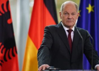 Scholz enfrenta la presión de incrementar apoyo militar a Ucrania