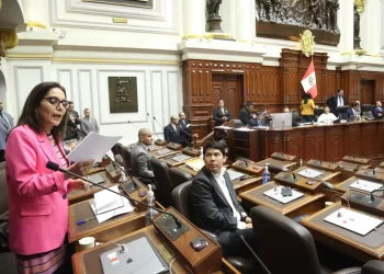 El Congreso de Perú rechaza adelantar las elecciones para octubre de 2023