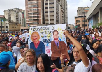 <strong>Docentes anticipan un 2023 conflictivo en medio de bajos salarios y mayor deserción escolar&nbsp;</strong>