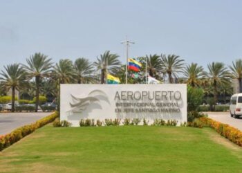 Gobierno de Venezuela anuncia ampliación de rutas aéreas desde Madrid