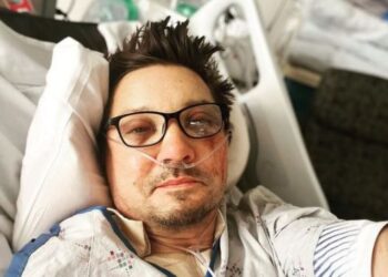 Jeremy Renner continúa recuperación de más de 30 fracturas