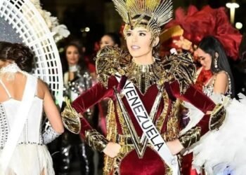 Amanda Dudamel lució su traje de "Heroína Vinotinto" en Nueva Orleans