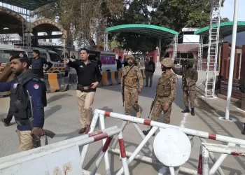 Pakistán: 34 muertos y 150 heridos en ataque a una mezquita