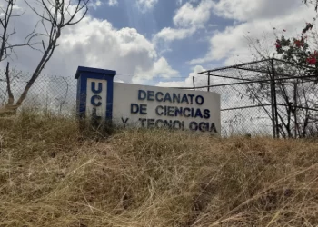 ¡Entre abandono y esperanza! Así se encuentra el Decanato de Ciencias y Tecnología de la UCLA