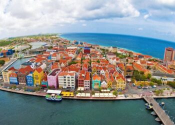 Aruba y Venezuela podrían reabrir su frontera marítima el 1 de mayo