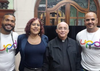 La Conferencia Episcopal recibió a activistas LGBTI