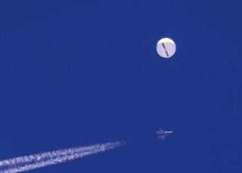 EE.UU. derribó otro objeto volador, esta vez sobre lago Hurón