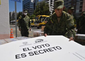 Ecuador vive jornada electoral marcada por asesinatos de candidatos