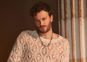 Gusi le canta a un amor no correspondido