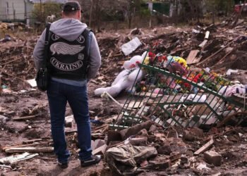 Tres misiles alcanzan un objeto de infraestructura crítica en Leópolis