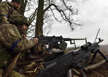 Rusia lanza una nueva oleada de ataques sobre once regiones ucranianas