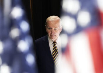 Biden se niega a emitir comentarios sobre la imputación a Trump