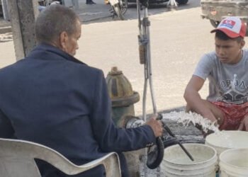 Especial: ¿Cuánto pesa y cuesta el agua en Venezuela? (+Video)