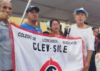 Profesores tras 52 días de protesta: "Un gobierno serio ya hubiese respondido"