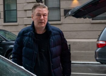 Fiscal especial renuncia en caso contra Alec Baldwin