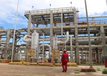 Colombia ya no importará gas de Venezuela tras escándalo por corrupción en Pdvsa